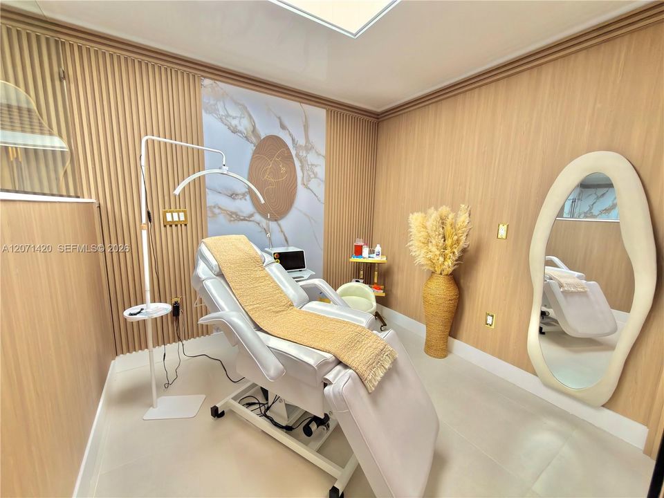 For Rent: $4,000 (0 beds, 0 baths, 0 Square Feet)
