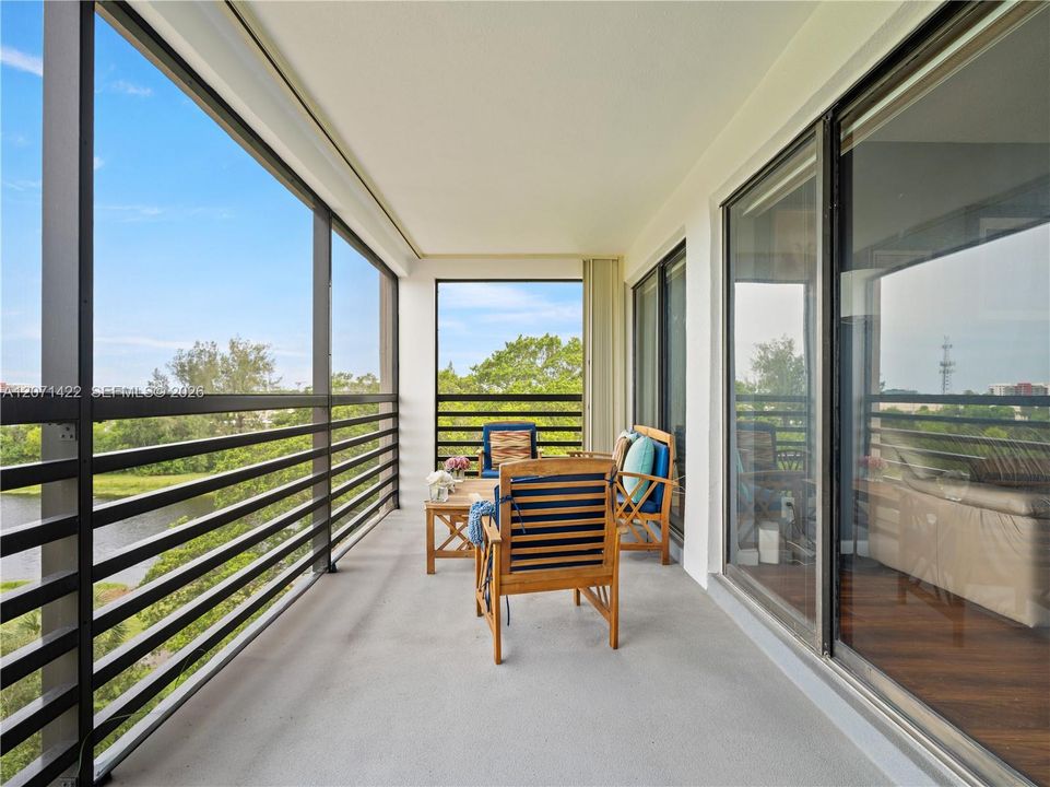 For Sale: $299,000 (3 beds, 2 baths, 1450 Square Feet)