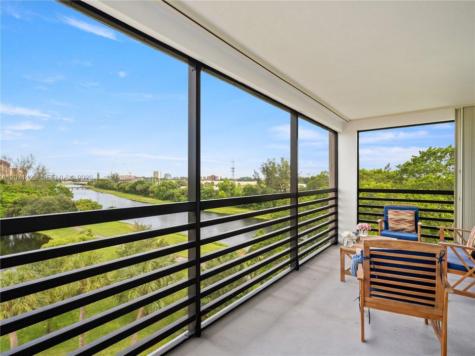 For Sale: $299,000 (3 beds, 2 baths, 1450 Square Feet)