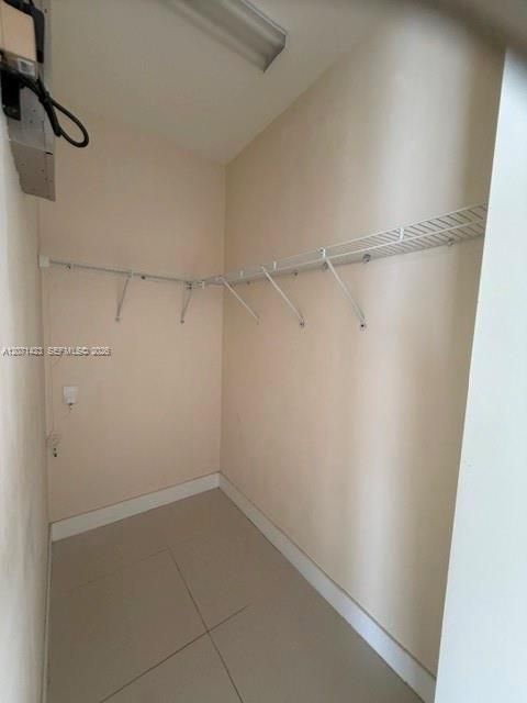 Active With Contract: $1,800 (0 beds, 1 baths, 2317 Square Feet)