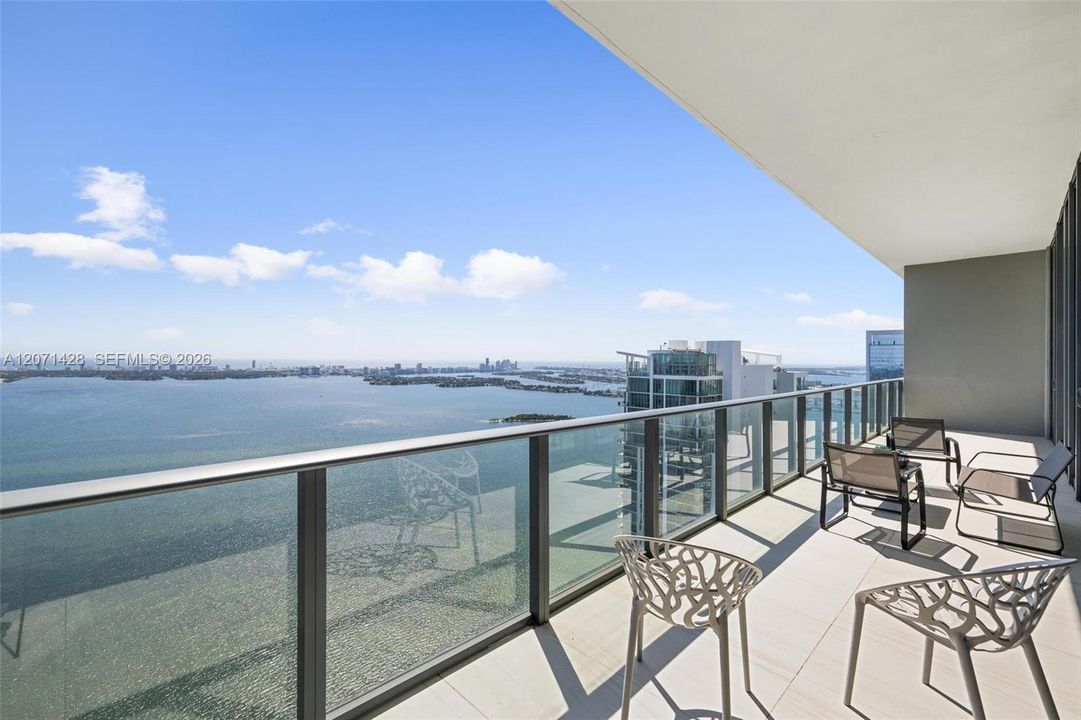 For Sale: $2,999,990 (4 beds, 4 baths, 2418 Square Feet)