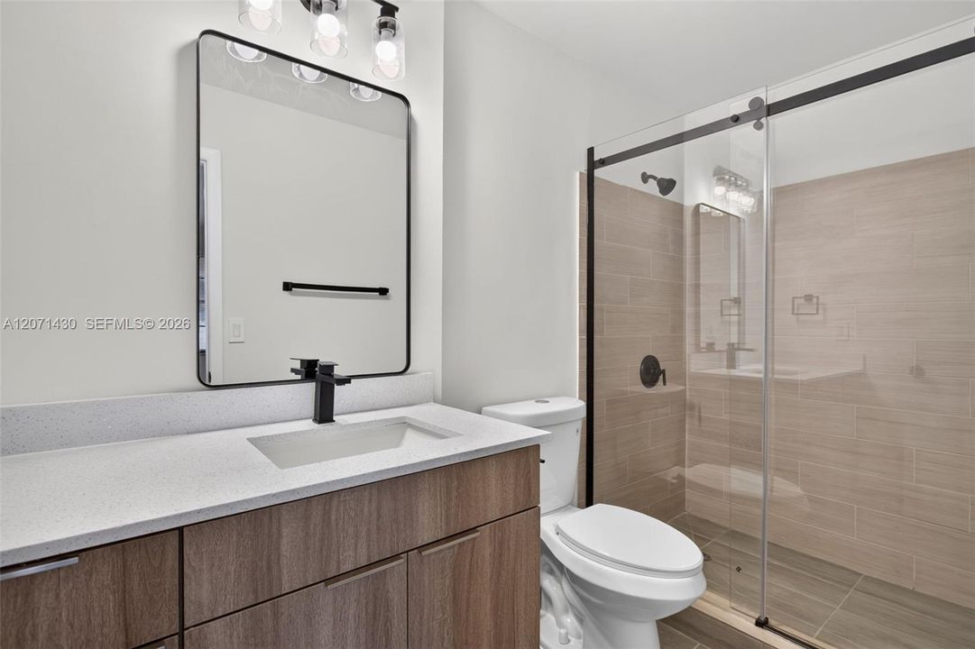 For Rent: $2,550 (2 beds, 2 baths, 1126 Square Feet)