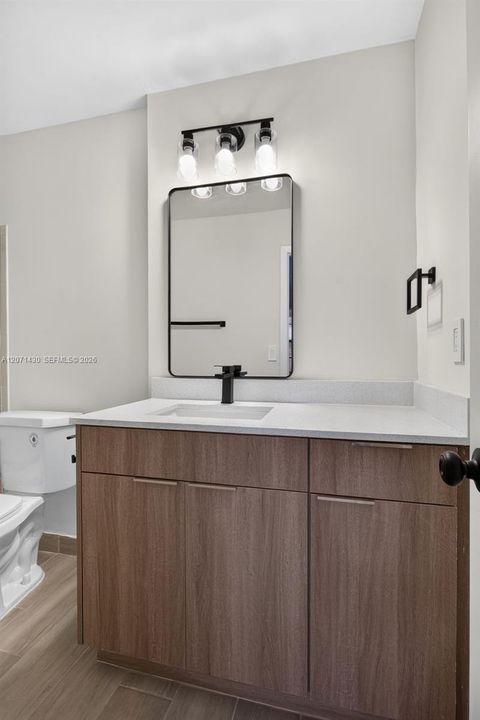 For Rent: $2,550 (2 beds, 2 baths, 1126 Square Feet)