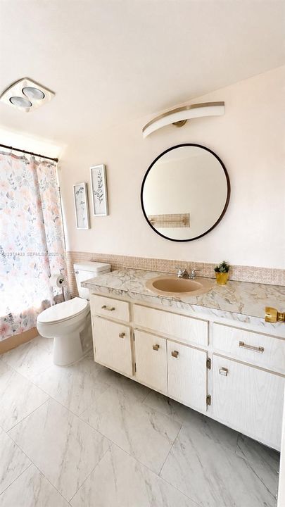 For Sale: $120,000 (2 beds, 2 baths, 957 Square Feet)