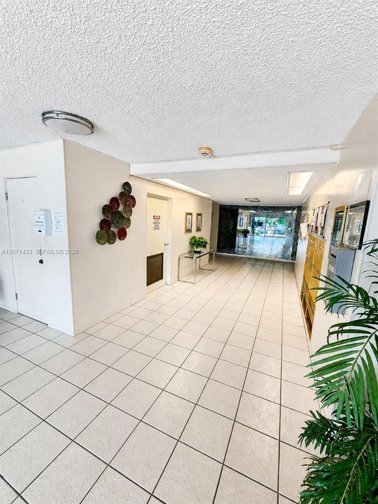 For Sale: $120,000 (2 beds, 2 baths, 957 Square Feet)