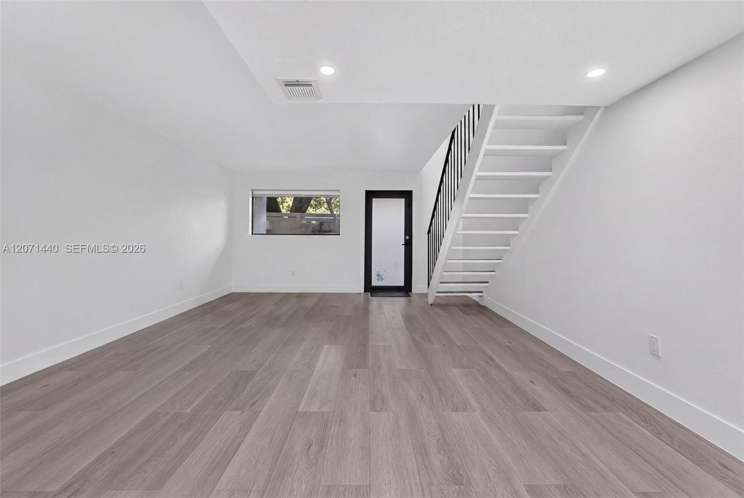 For Rent: $2,450 (2 beds, 1 baths, 0 Square Feet)