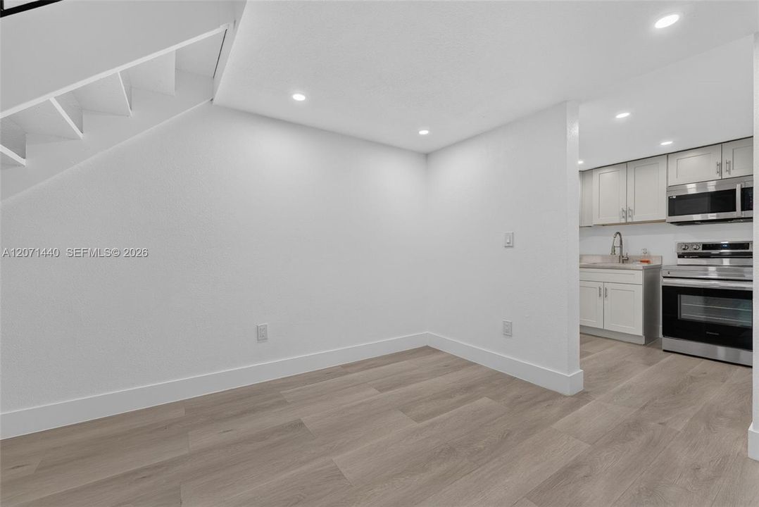 For Rent: $2,450 (2 beds, 1 baths, 0 Square Feet)