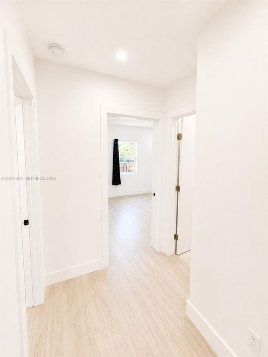 For Rent: $4,950 (3 beds, 2 baths, 1415 Square Feet)