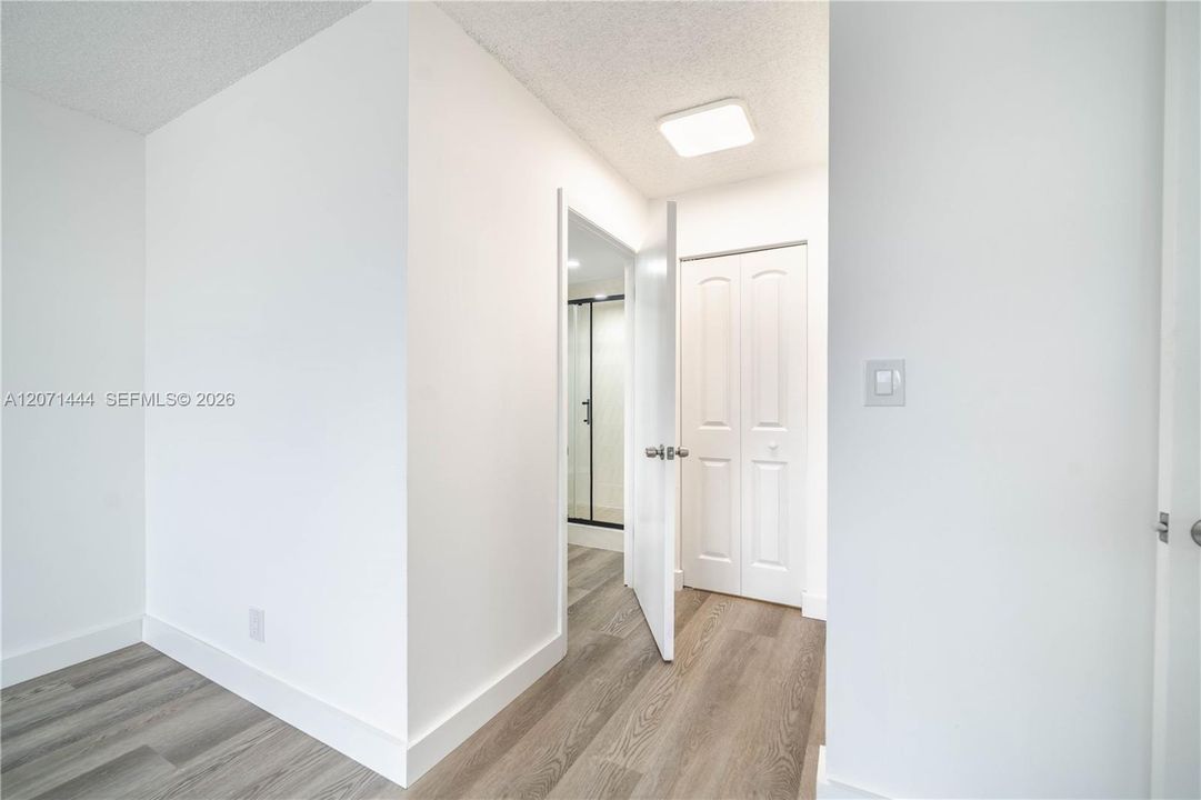 For Rent: $2,380 (2 beds, 2 baths, 1040 Square Feet)