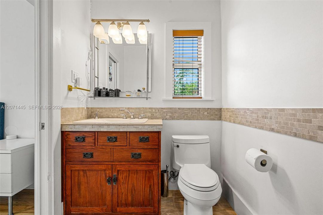 For Sale: $2,670,000 (4 beds, 3 baths, 2496 Square Feet)