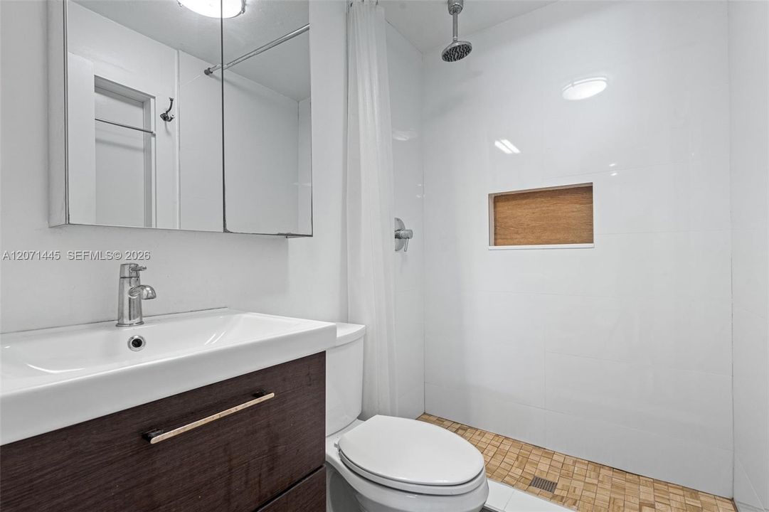 For Sale: $2,670,000 (4 beds, 3 baths, 2496 Square Feet)