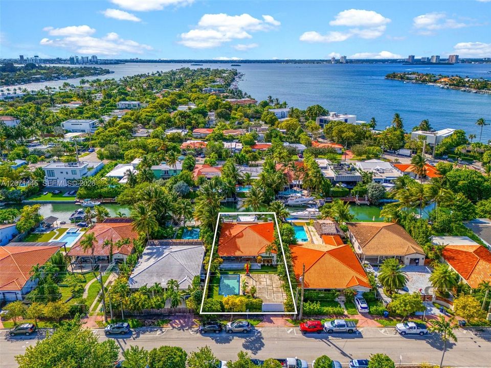 For Sale: $2,670,000 (4 beds, 3 baths, 2496 Square Feet)