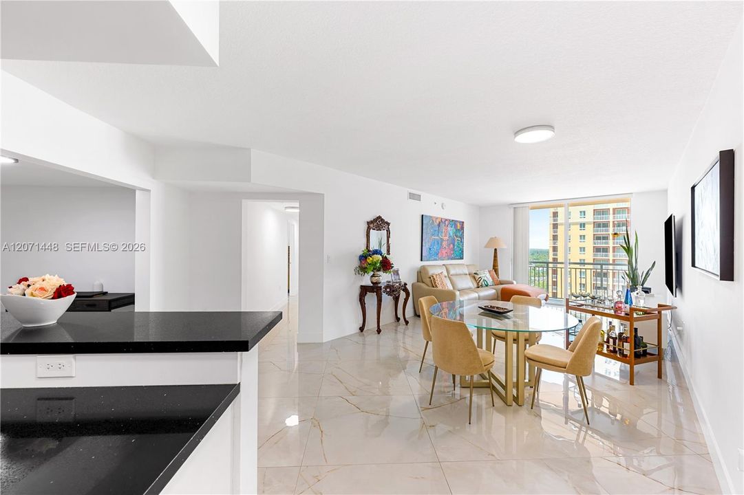 For Sale: $549,900 (2 beds, 2 baths, 1467 Square Feet)