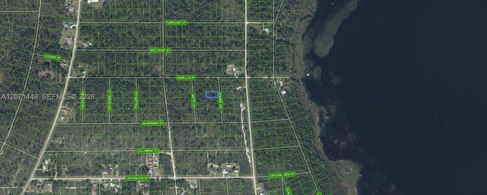 На продажу: $8,900 (0.26 acres)