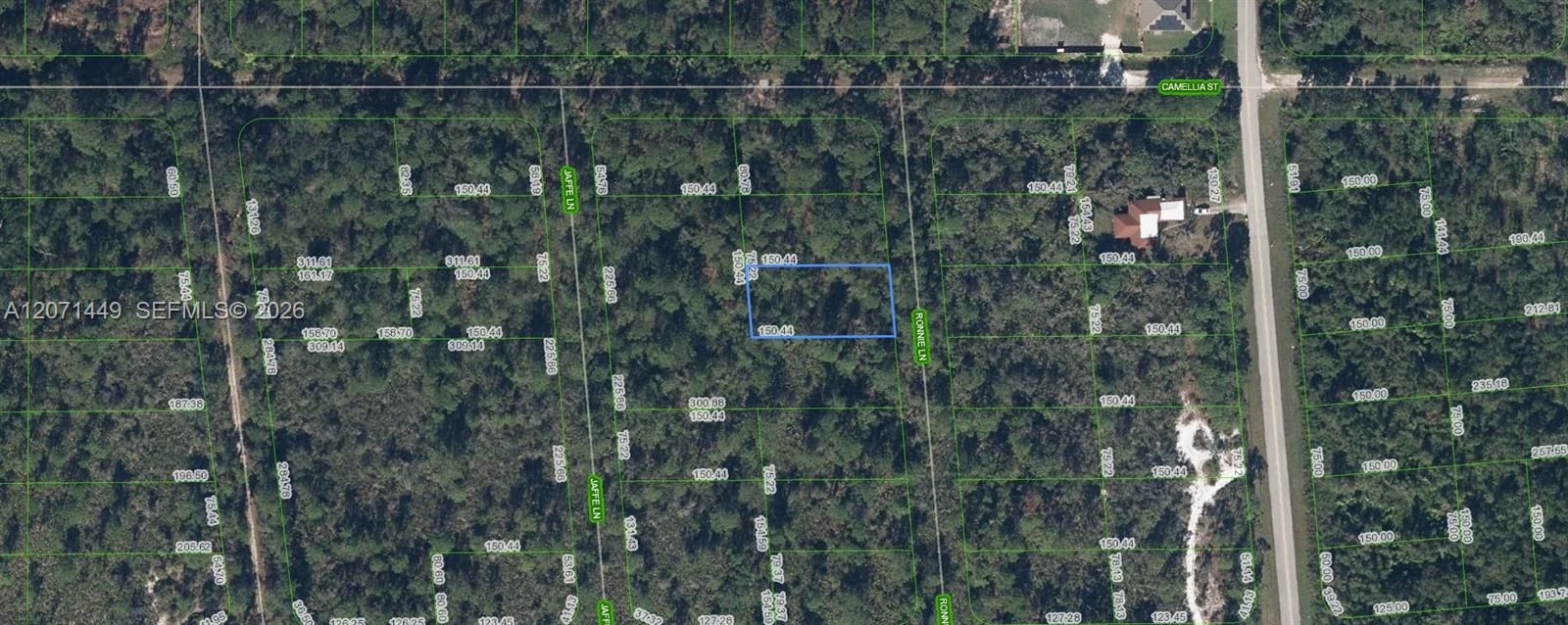 На продажу: $8,900 (0.26 acres)