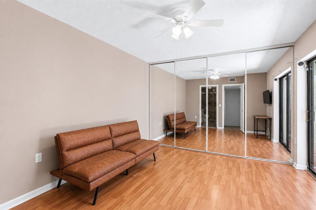 2nd Bedroom Suite