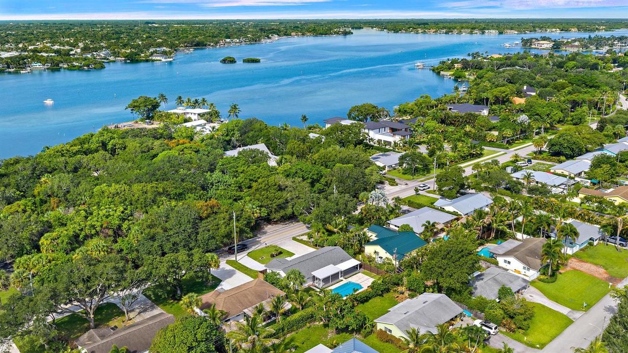 109 E Riverside Dr-31