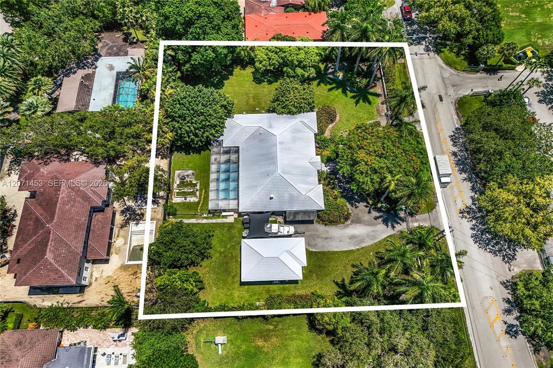 For Sale: $4,455,000 (4 beds, 3 baths, 3450 Square Feet)