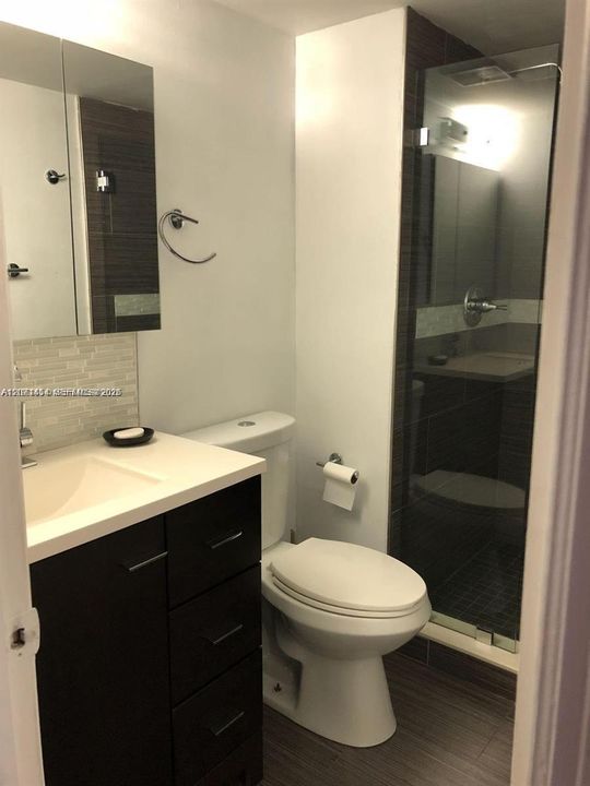 For Rent: $2,600 (2 beds, 2 baths, 859 Square Feet)