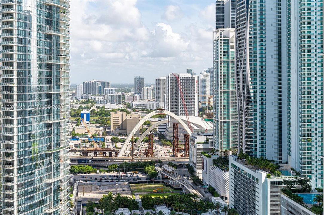 For Sale: $449,990 (1 beds, 1 baths, 679 Square Feet)