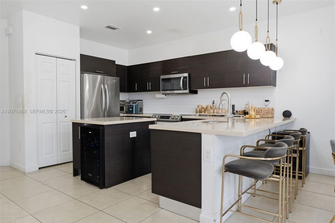 For Sale: $845,000 (4 beds, 3 baths, 2210 Square Feet)