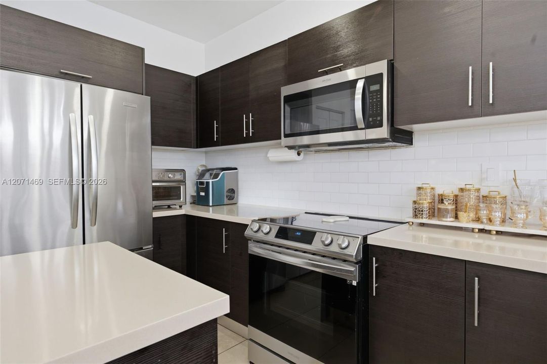 For Sale: $845,000 (4 beds, 3 baths, 2210 Square Feet)