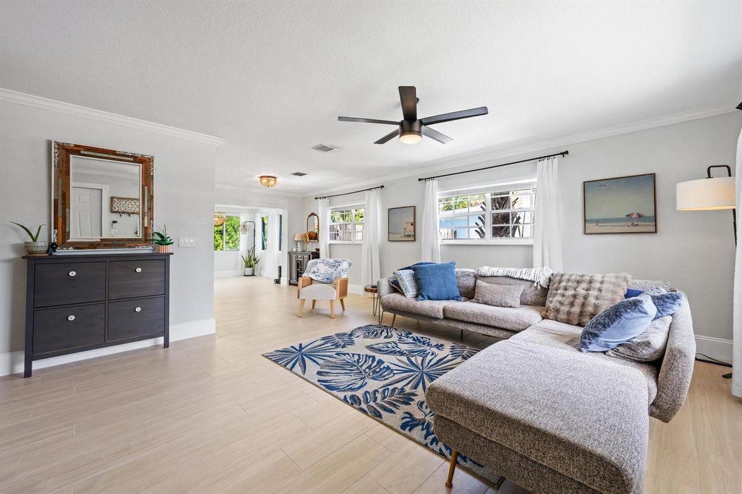 511 Ivy Ave-7