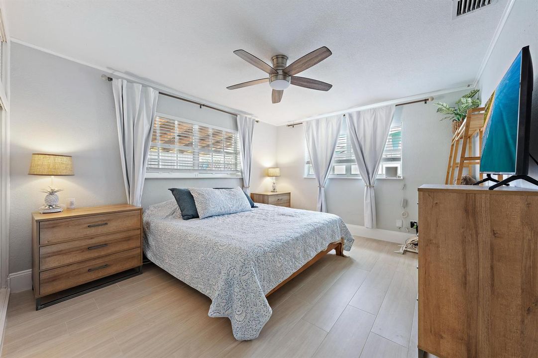 511 Ivy Ave-4