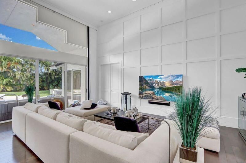 Family Room - 1