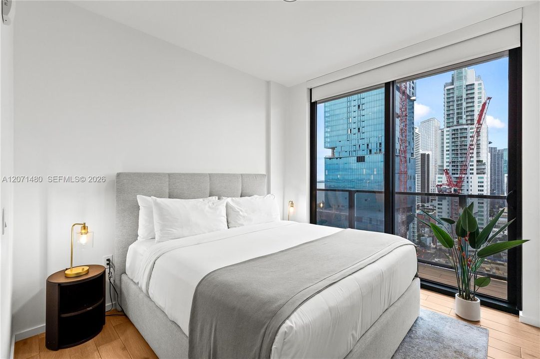 For Sale: $1,225,000 (3 beds, 3 baths, 1135 Square Feet)