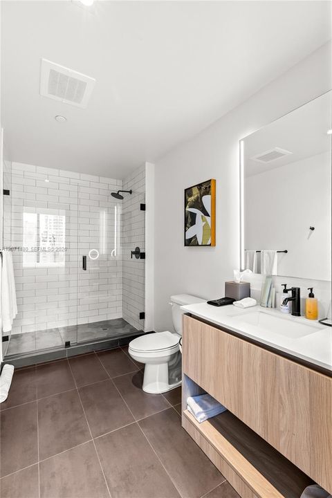 For Sale: $1,225,000 (3 beds, 3 baths, 1135 Square Feet)