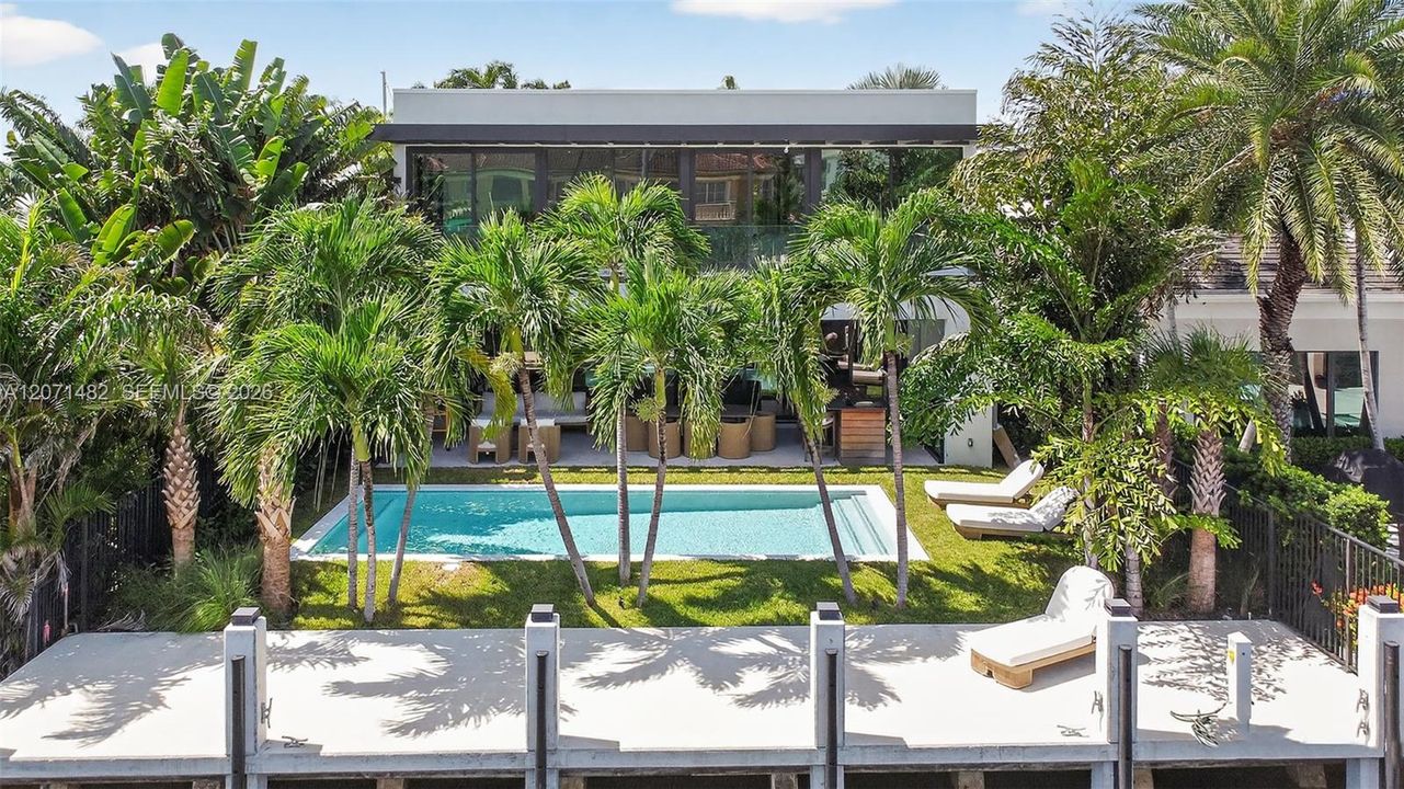 En Venta: $6,450,000 (4 camas, 5 baños, 3949 Pies cuadrados)