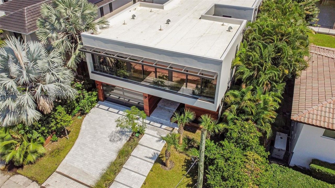 En Venta: $6,450,000 (4 camas, 5 baños, 3949 Pies cuadrados)