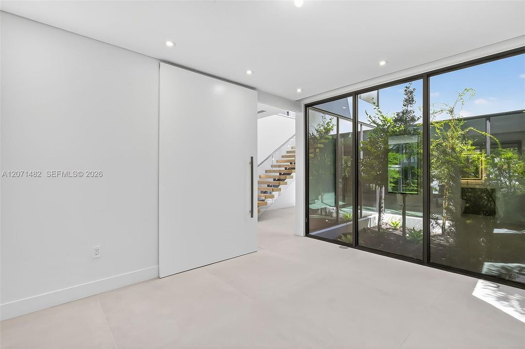 En Venta: $6,450,000 (4 camas, 5 baños, 3949 Pies cuadrados)