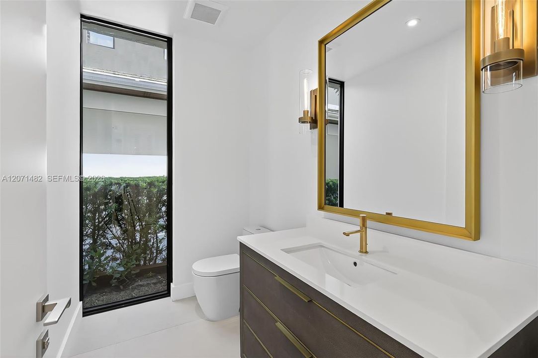 En Venta: $6,450,000 (4 camas, 5 baños, 3949 Pies cuadrados)