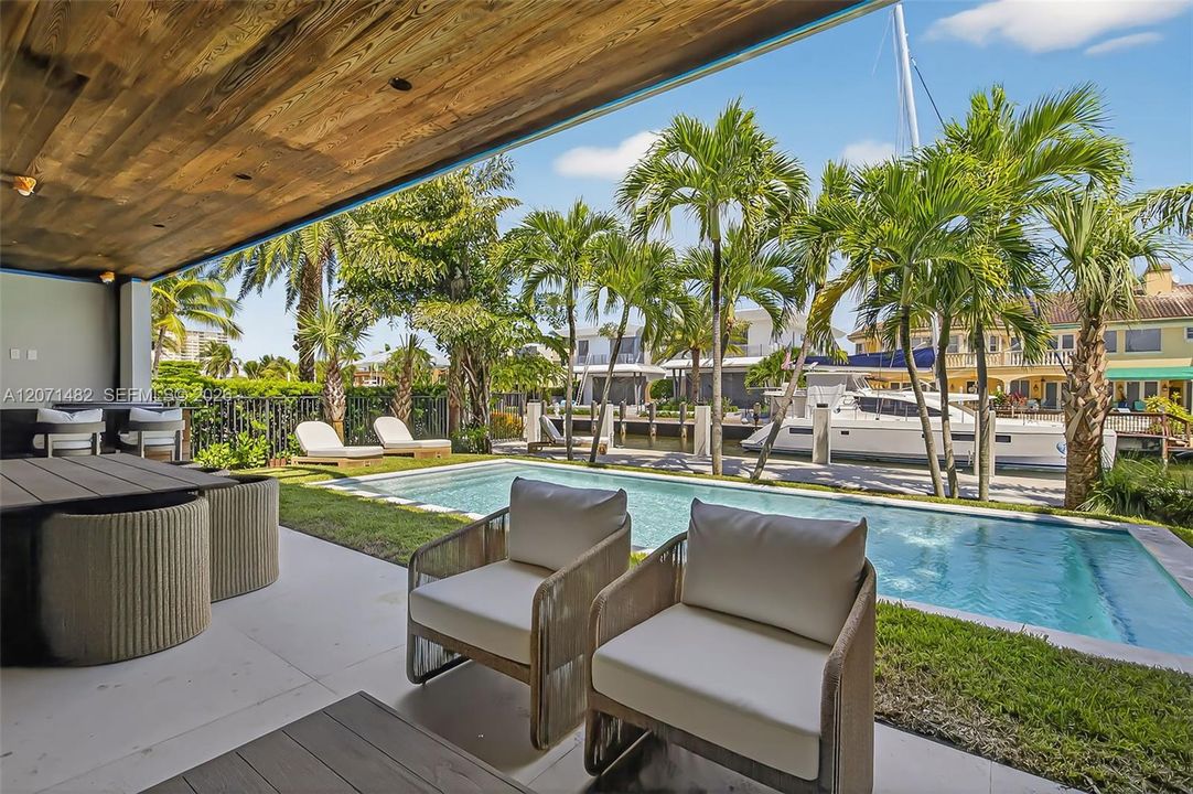 En Venta: $6,450,000 (4 camas, 5 baños, 3949 Pies cuadrados)