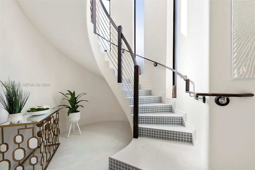 For Sale: $2,300,000 (5 beds, 3 baths, 2954 Square Feet)
