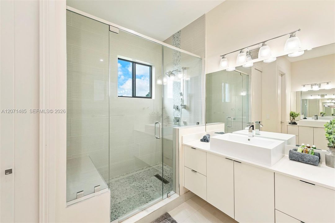 For Sale: $2,300,000 (5 beds, 3 baths, 2954 Square Feet)