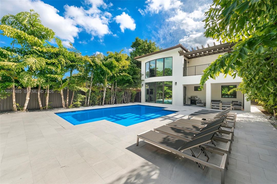 For Sale: $2,300,000 (5 beds, 3 baths, 2954 Square Feet)
