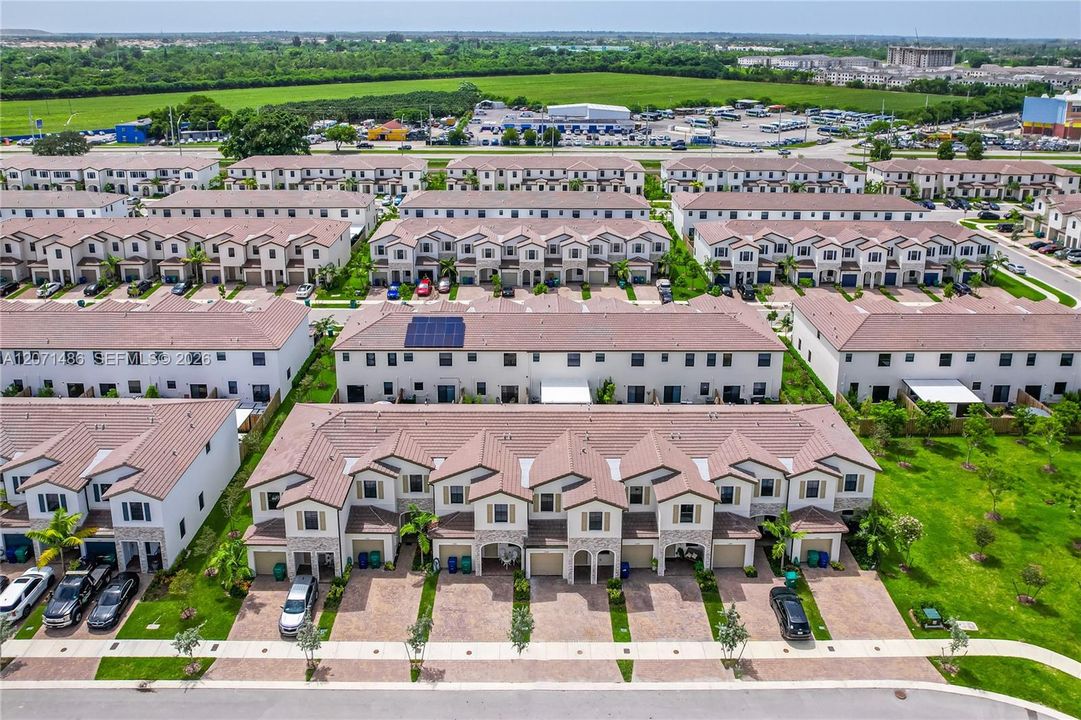 For Sale: $499,000 (3 beds, 2 baths, 1827 Square Feet)
