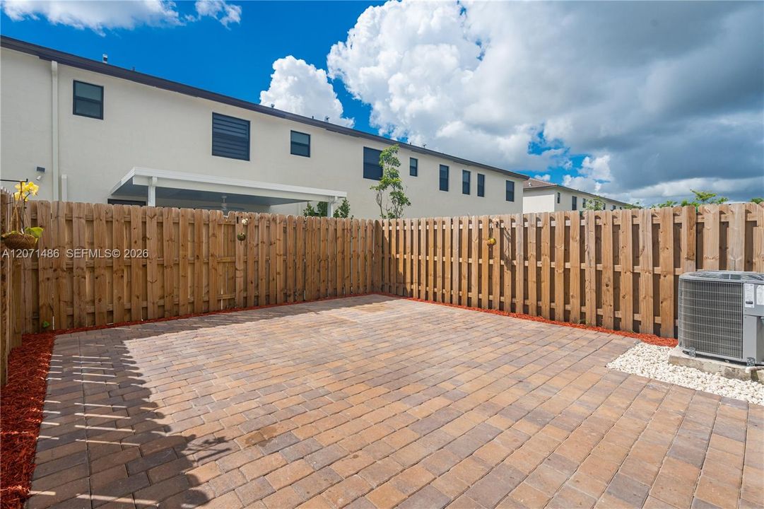 For Sale: $499,000 (3 beds, 2 baths, 1827 Square Feet)