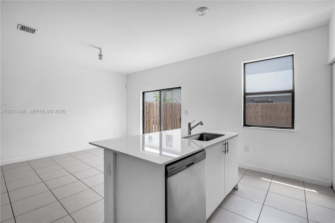 For Sale: $499,000 (3 beds, 2 baths, 1827 Square Feet)