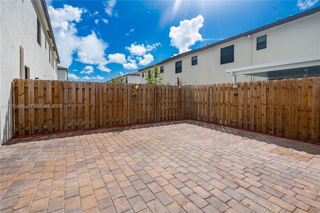For Sale: $499,000 (3 beds, 2 baths, 1827 Square Feet)