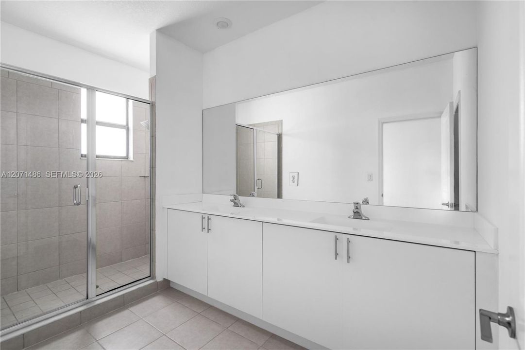 For Sale: $499,000 (3 beds, 2 baths, 1827 Square Feet)