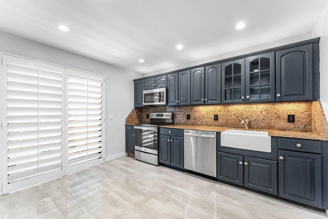 007-13095BelhavenCourt-5-Wellington-FL-3