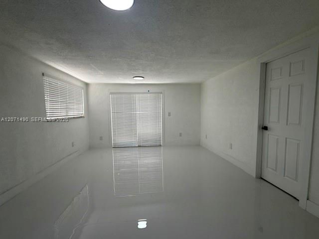 For Sale: $729,000 (6 beds, 3 baths, 2318 Square Feet)