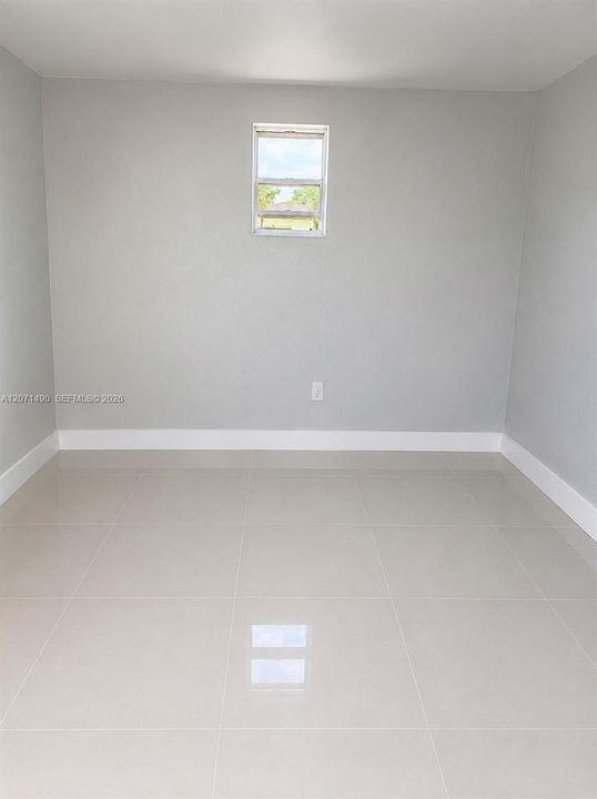 For Sale: $729,000 (6 beds, 3 baths, 2318 Square Feet)