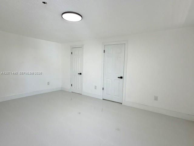 For Sale: $729,000 (6 beds, 3 baths, 2318 Square Feet)