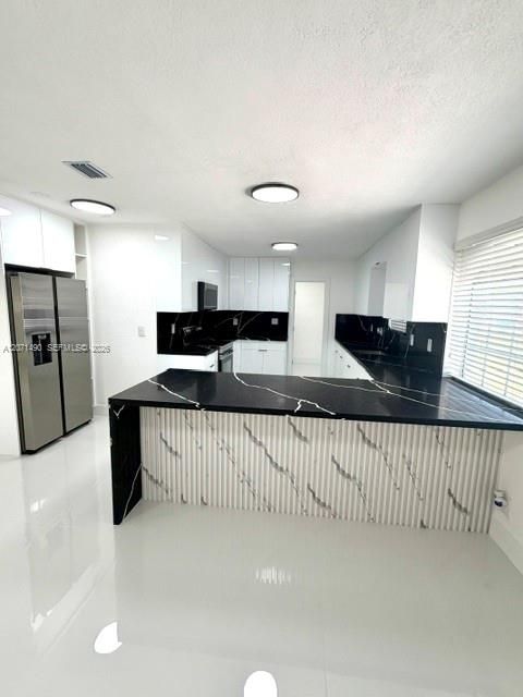 For Sale: $729,000 (6 beds, 3 baths, 2318 Square Feet)