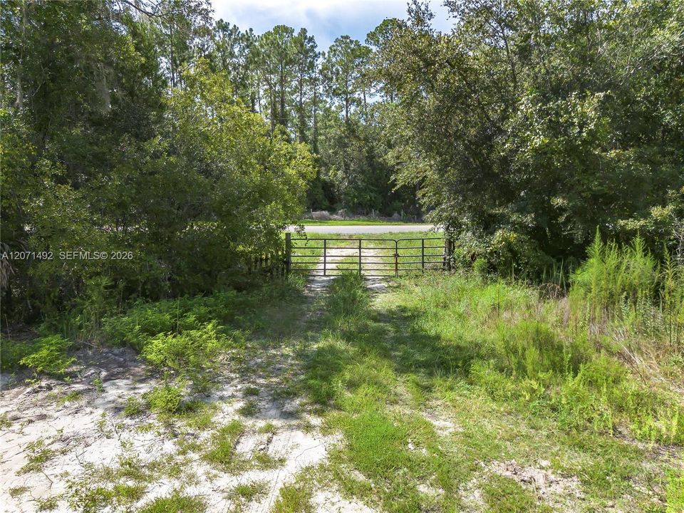 待售: $50,000 (0.51 acres)